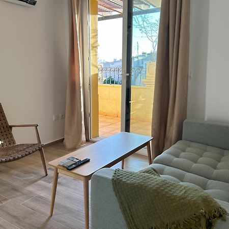 Appartement Edificio Amarillo En El Barrio à Alicante Extérieur photo