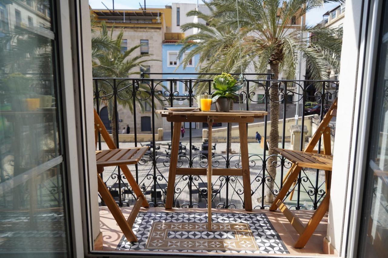Appartement Edificio Amarillo En El Barrio à Alicante Extérieur photo