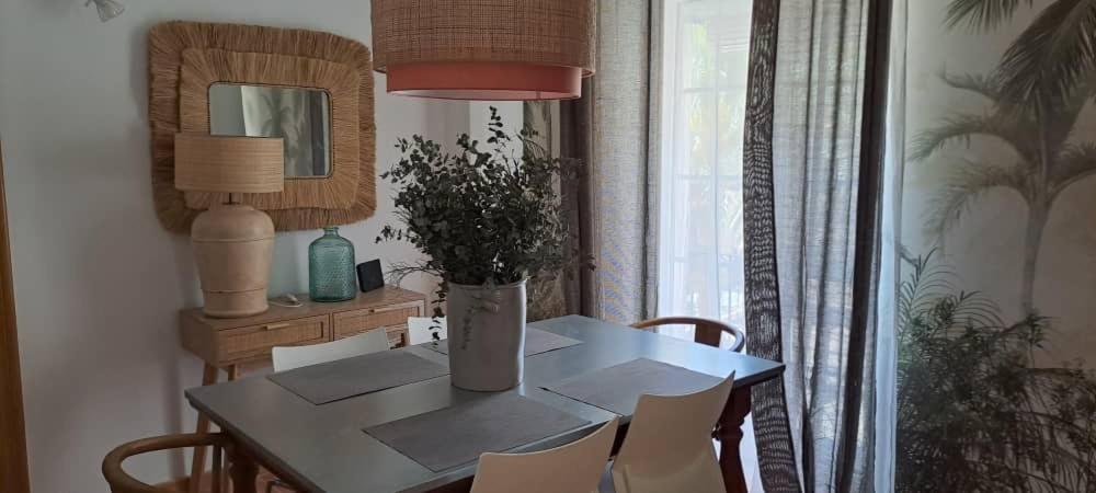 Appartement Edificio Amarillo En El Barrio à Alicante Extérieur photo