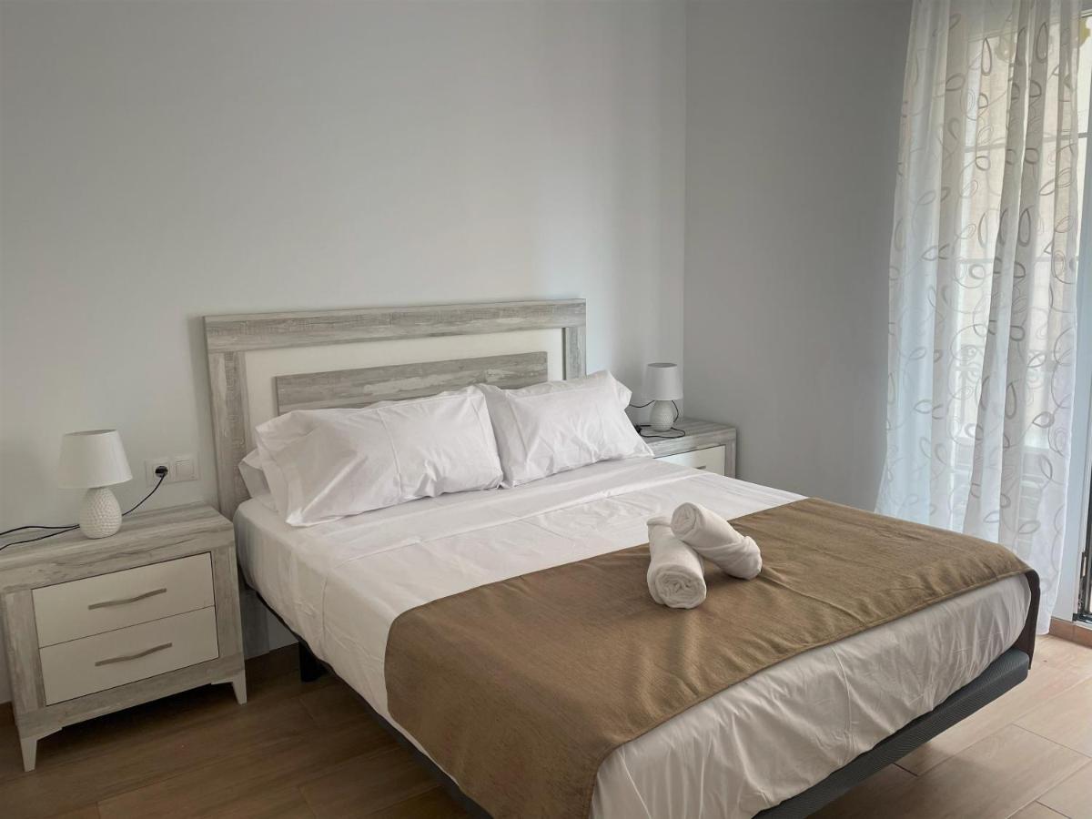 Appartement Edificio Amarillo En El Barrio à Alicante Extérieur photo