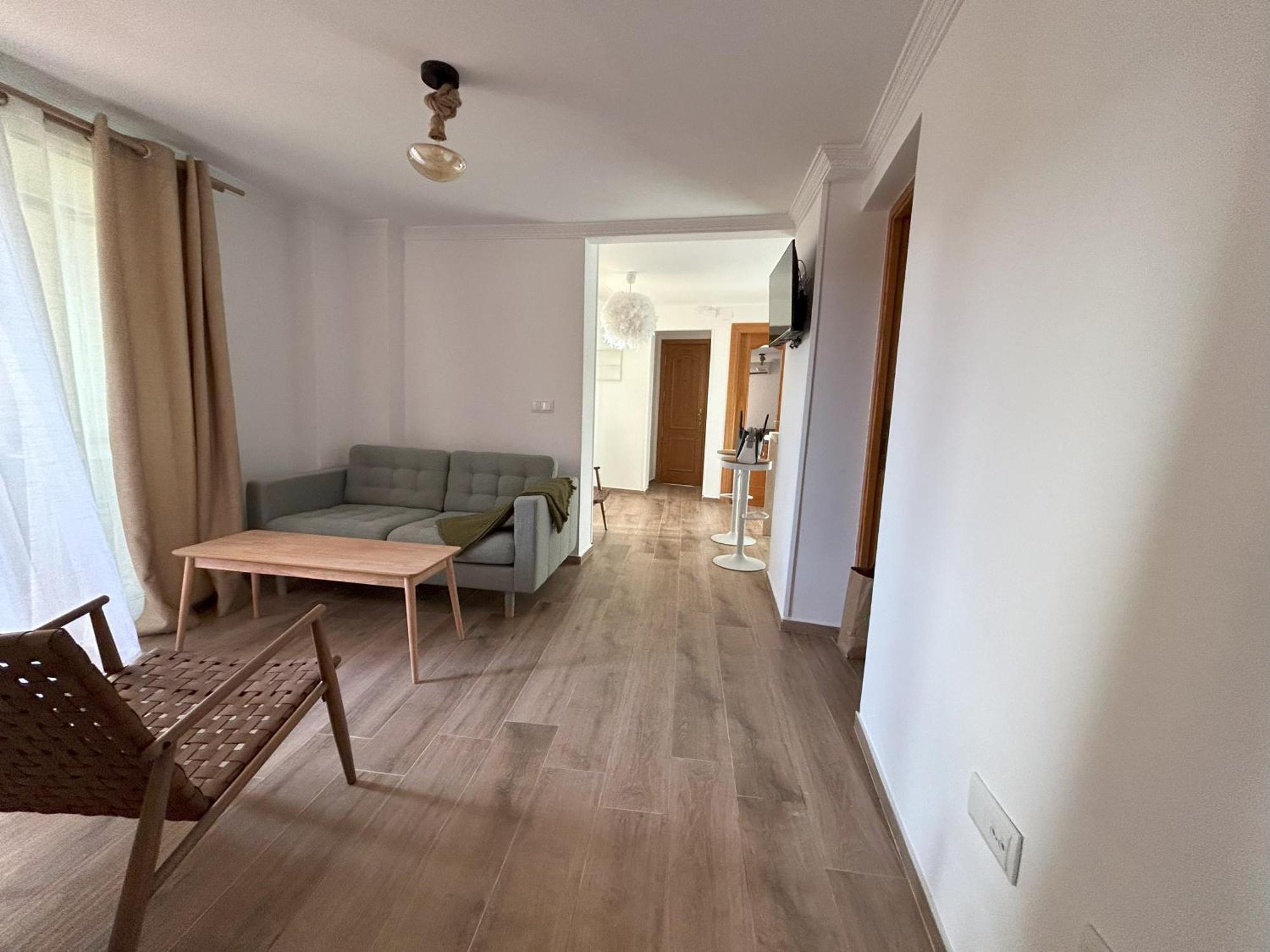 Appartement Edificio Amarillo En El Barrio à Alicante Extérieur photo