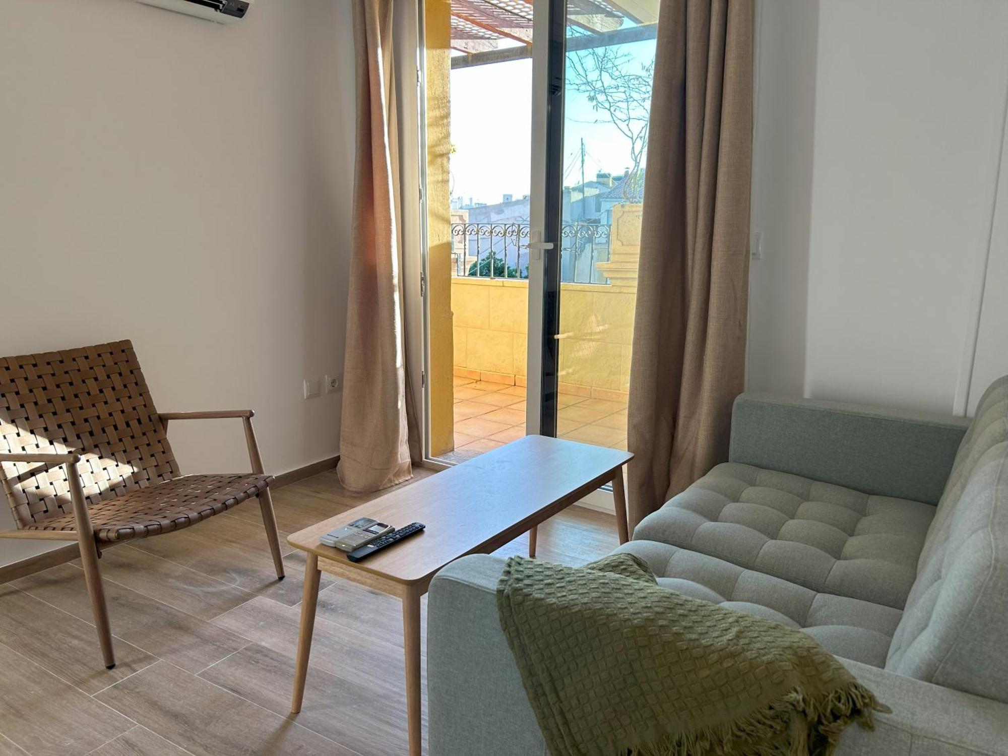 Appartement Edificio Amarillo En El Barrio à Alicante Extérieur photo