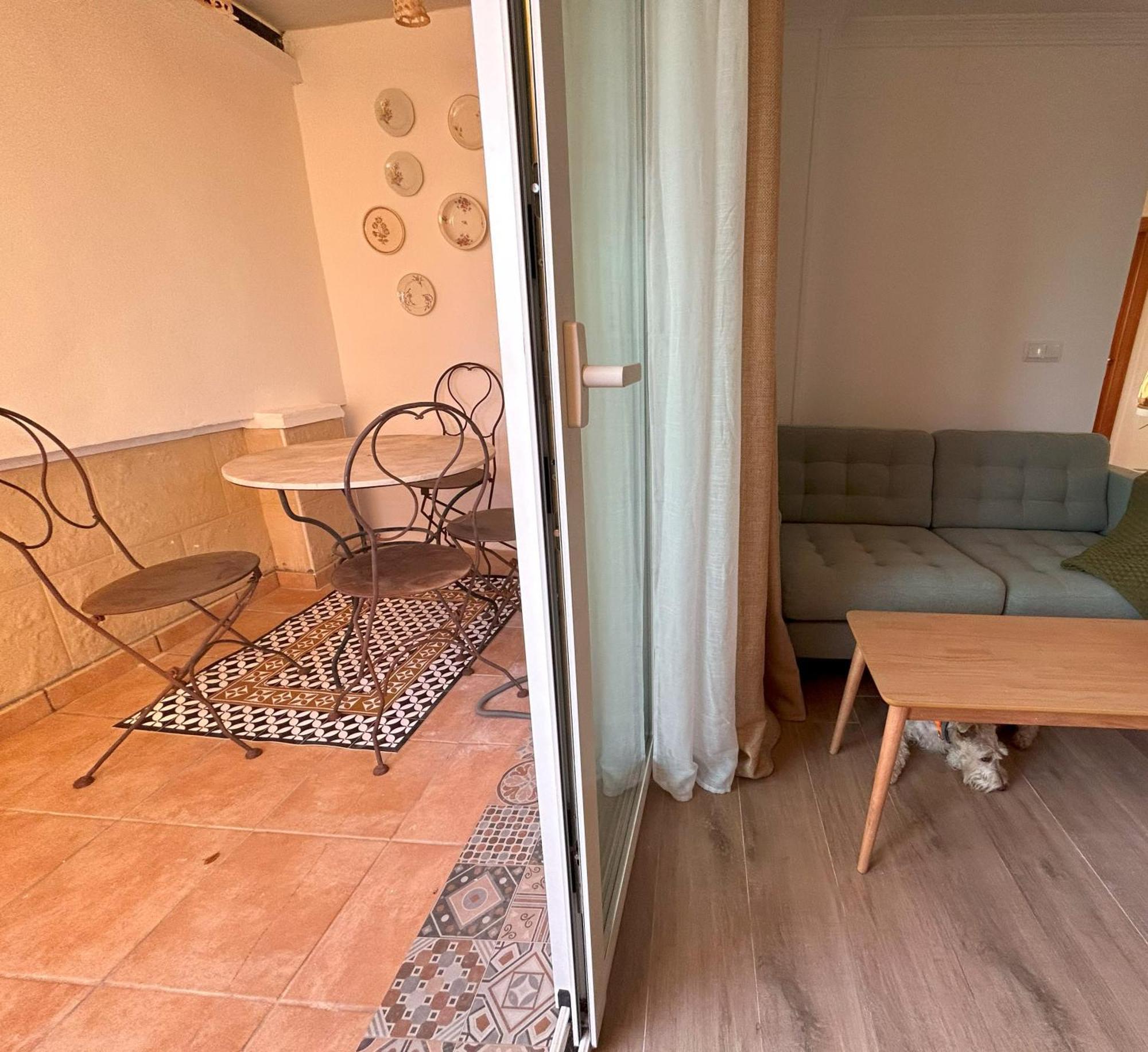 Appartement Edificio Amarillo En El Barrio à Alicante Extérieur photo