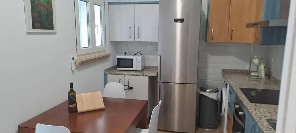 Appartement Edificio Amarillo En El Barrio à Alicante Extérieur photo