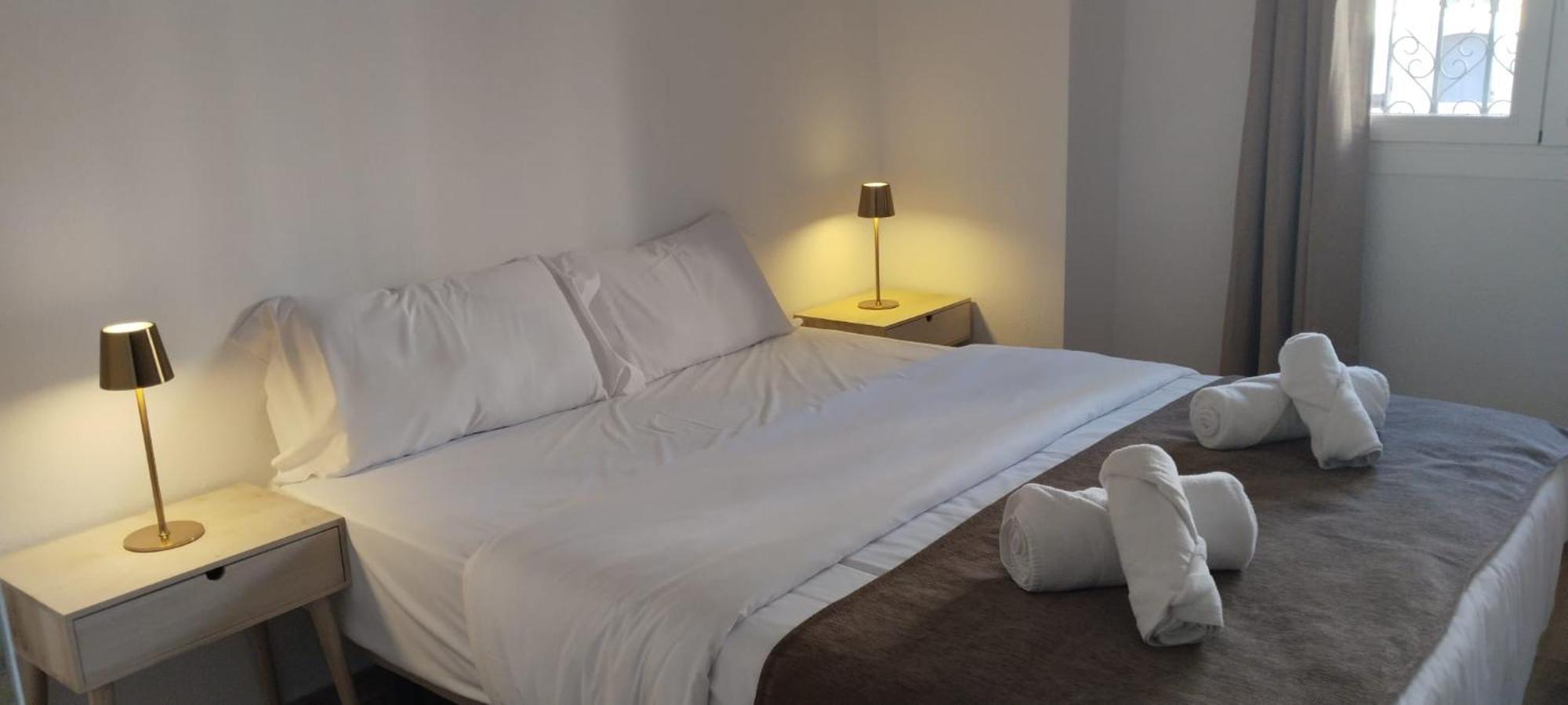 Appartement Edificio Amarillo En El Barrio à Alicante Extérieur photo