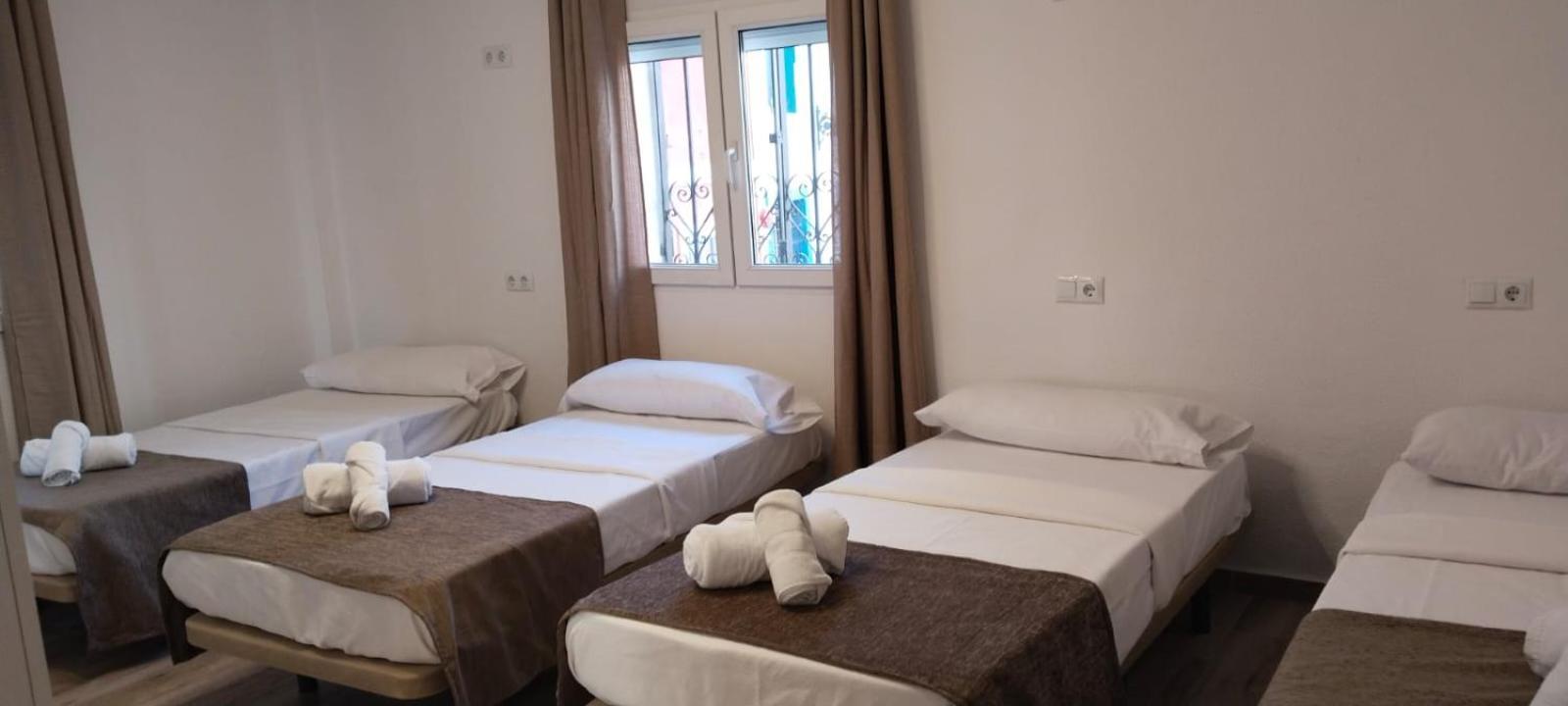 Appartement Edificio Amarillo En El Barrio à Alicante Extérieur photo